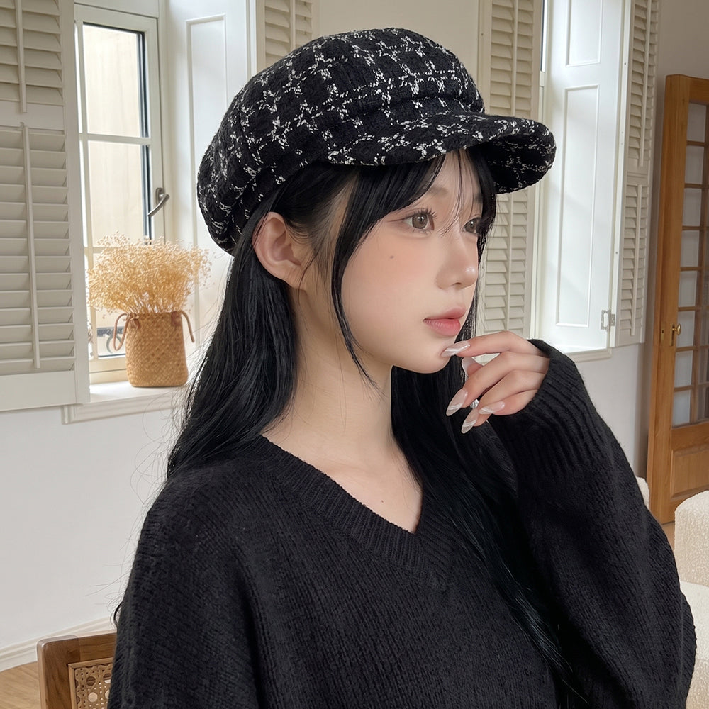 Patterned Tweed Octagonal Newsboy Cap avec un style rétro britannique
