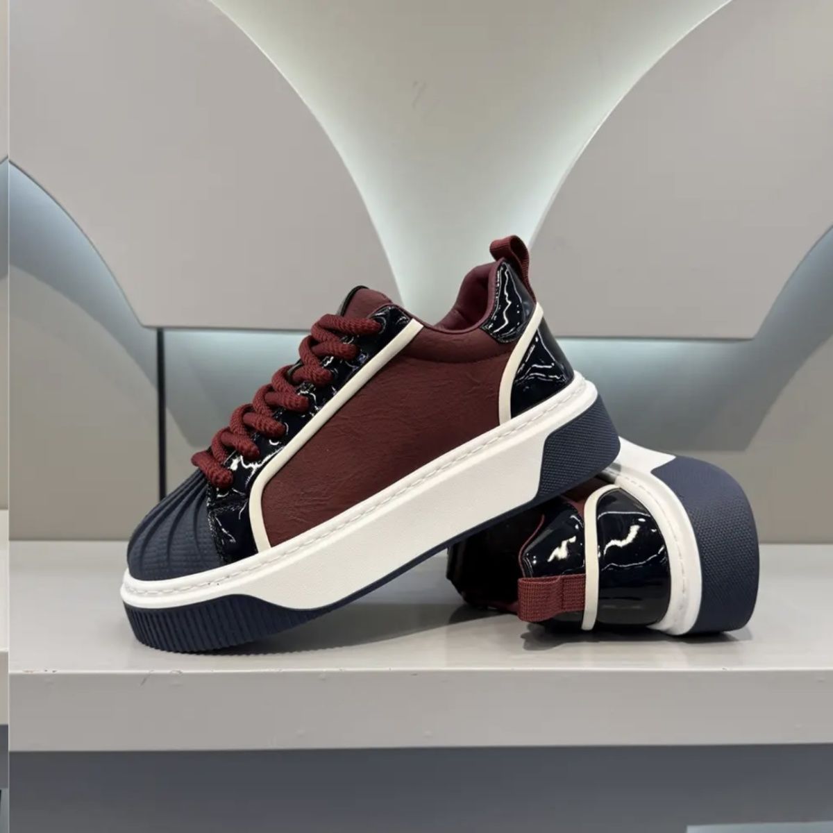 Chaussures de plate-forme de sport décontracté plus grande pour hommes