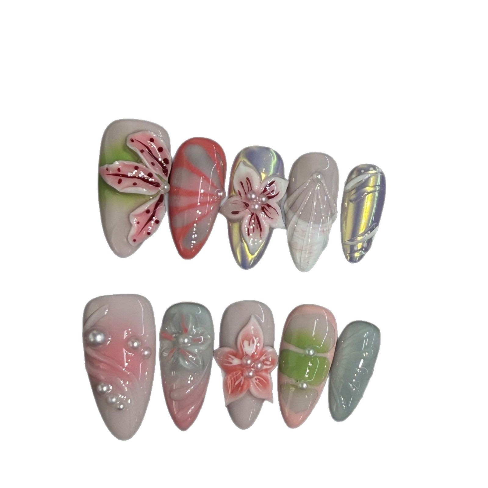 Des ongles à la main taillés sur mesure