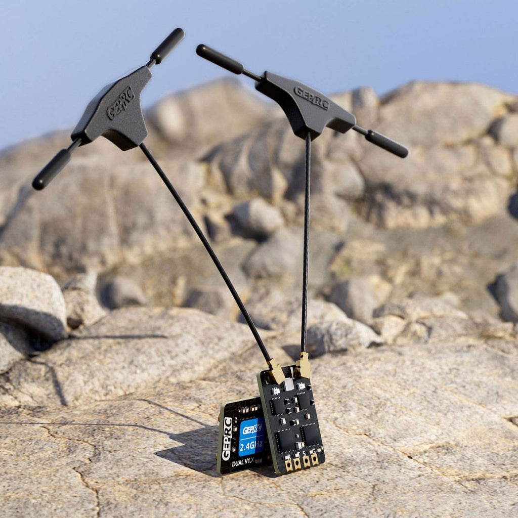 ELRS DUAL 24g Diversity Receiver Generation Vrai antenne DUAL Taux élevé de rafraîchissement