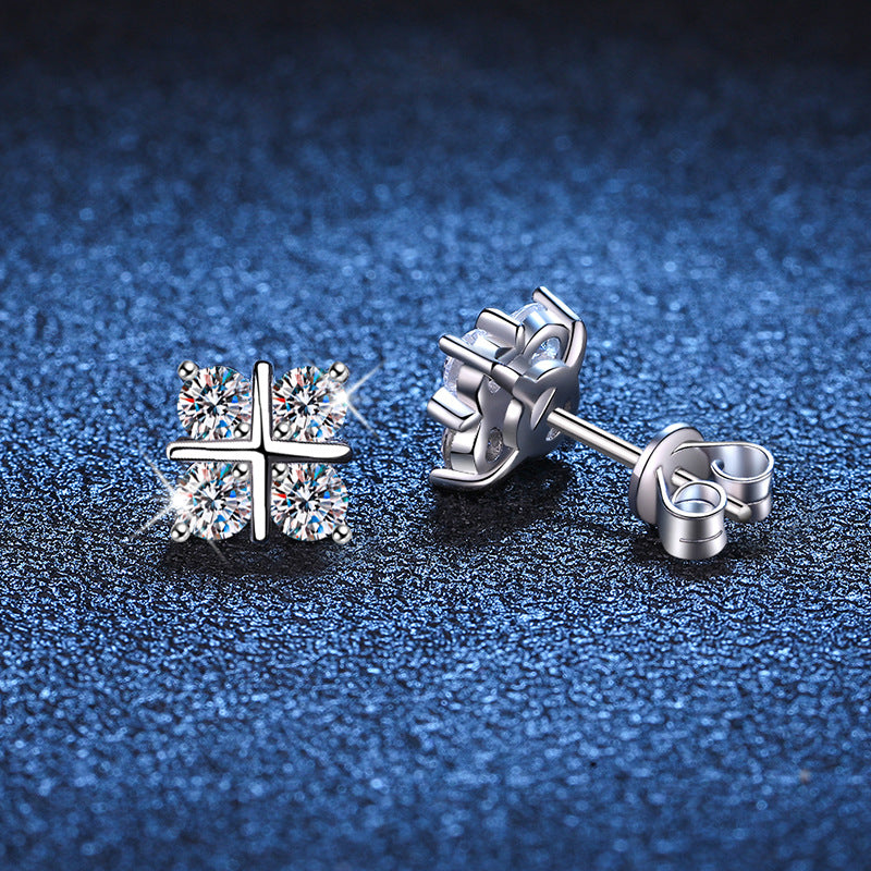 S925 Argent Stud Moissanite Classic Croix Platine Boucles d'oreilles élégantes et simples