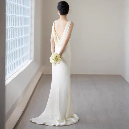 Detail de poisson Extérieur Blanc Ethereal Forêt style Col V Gown