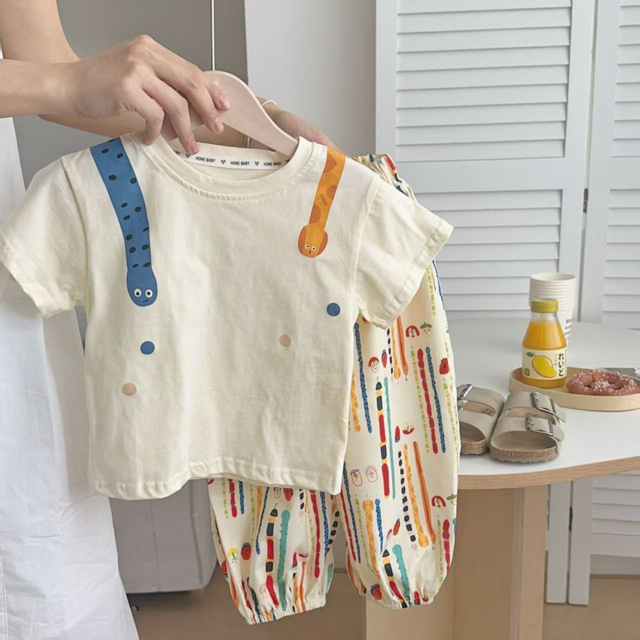 T-shirt et pantalons à manches courtes 100 coton pour enfants