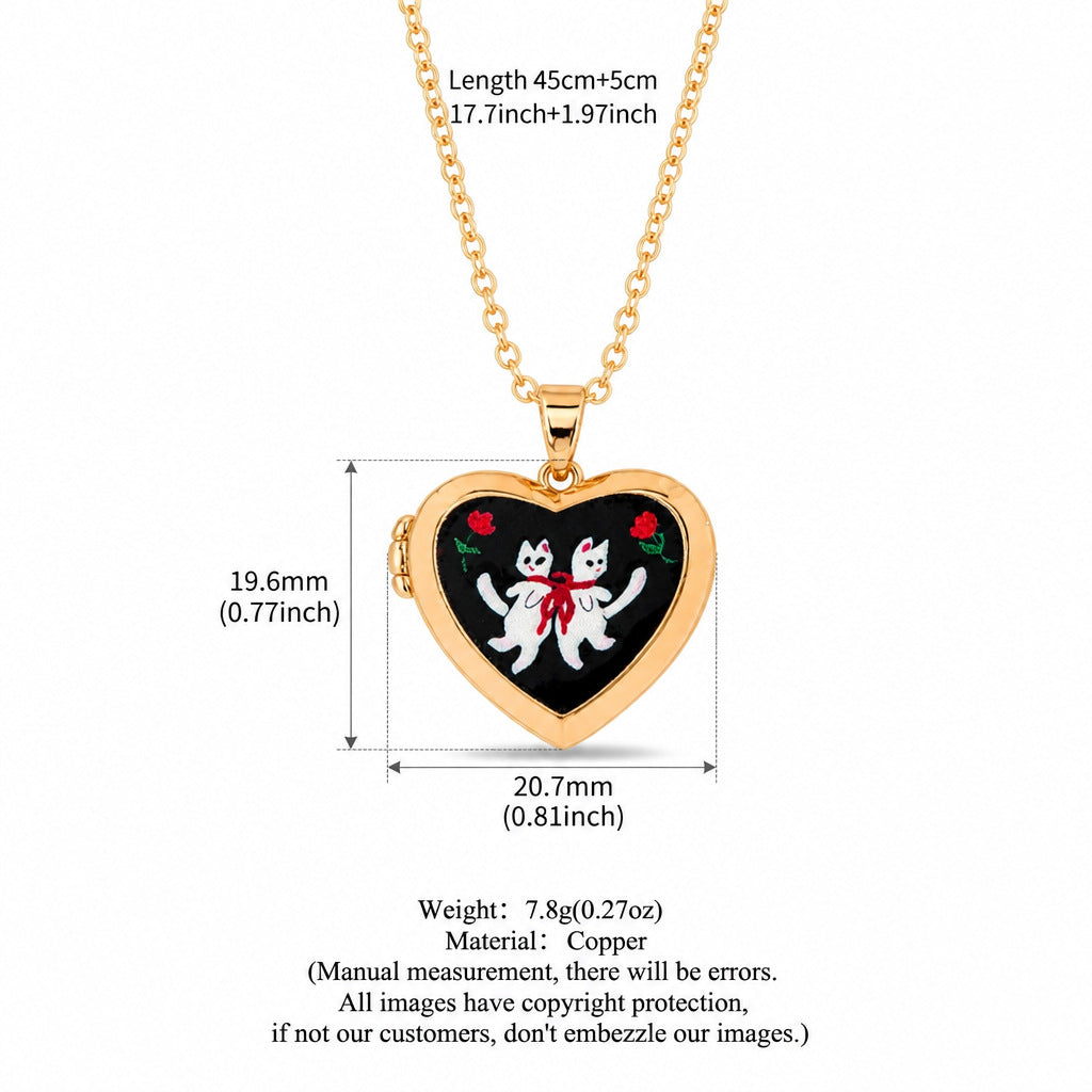Elegant necklace with a heart shape