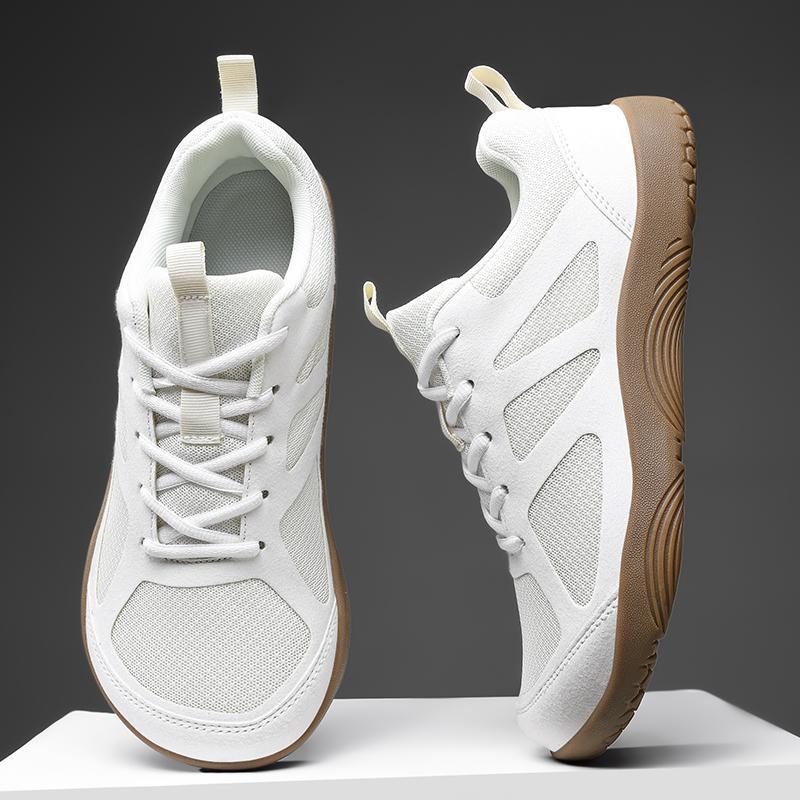 Sneakers à mailles respirables de plus grande taille avec une large boîte à orteils à usage extérieur