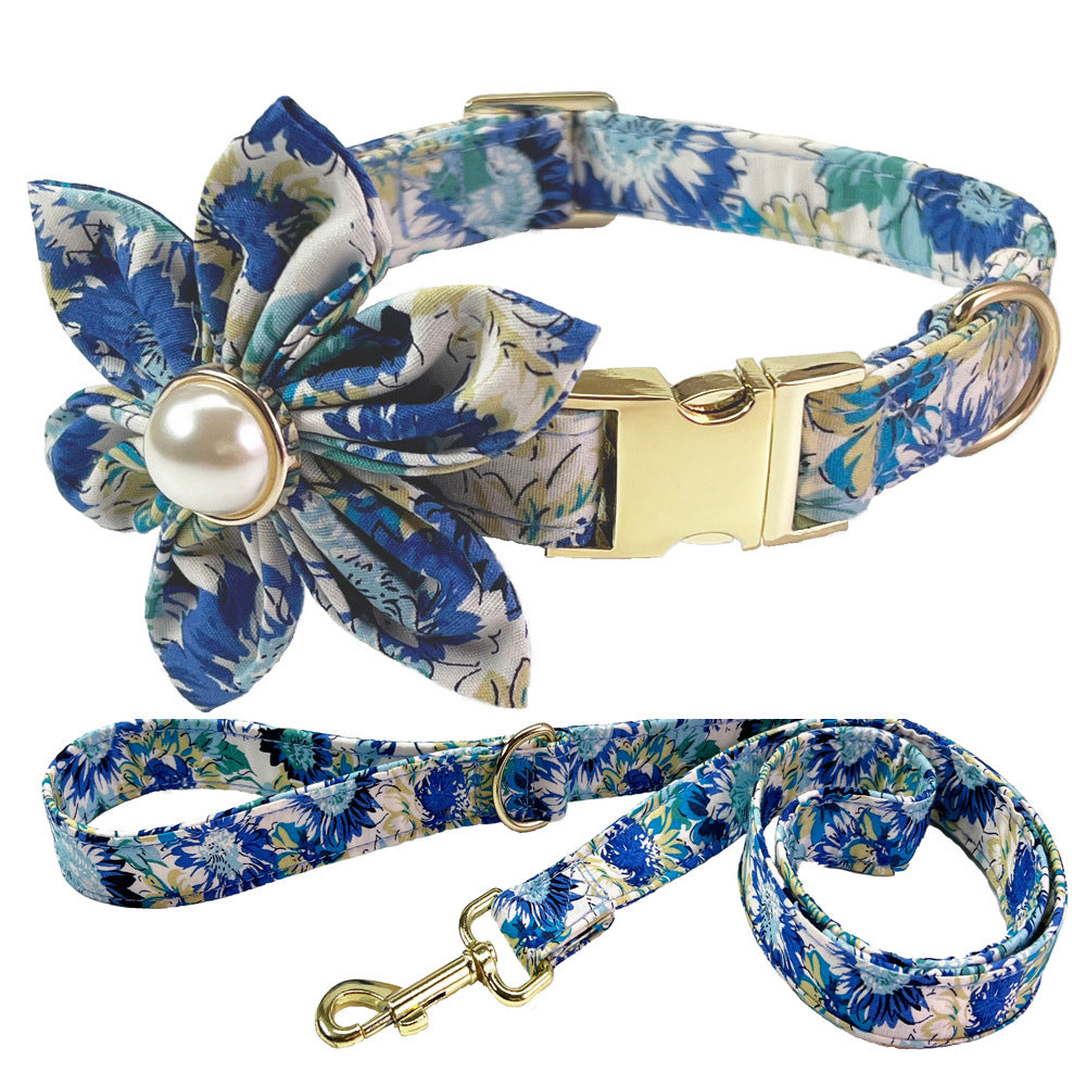 Collier de lettrage d'animal Collier en métal Floral Main tenant corde moyenne Grande laisse de chien