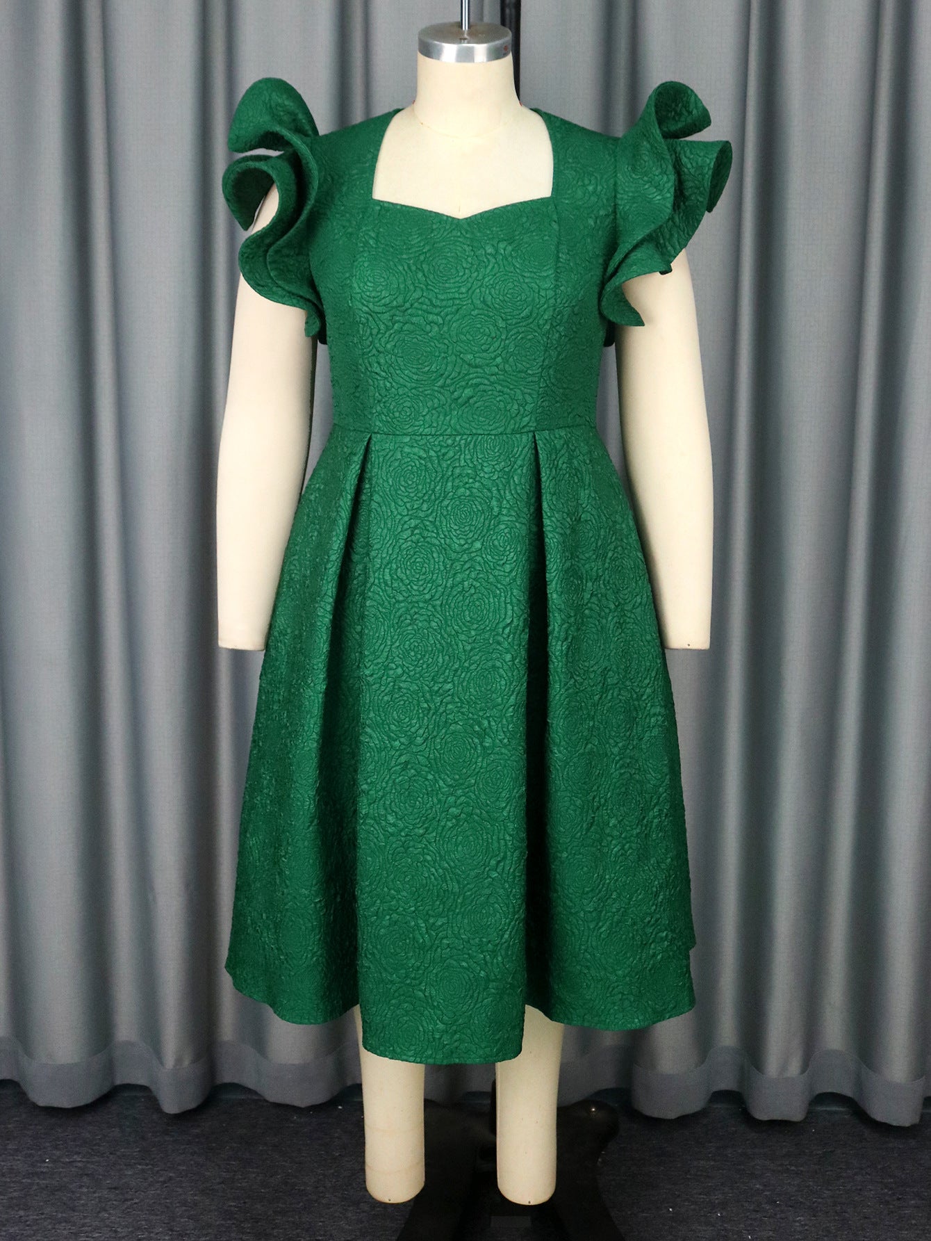 Feuille de lotus Manches tridimensionnelles A- Robe de soirée minceur