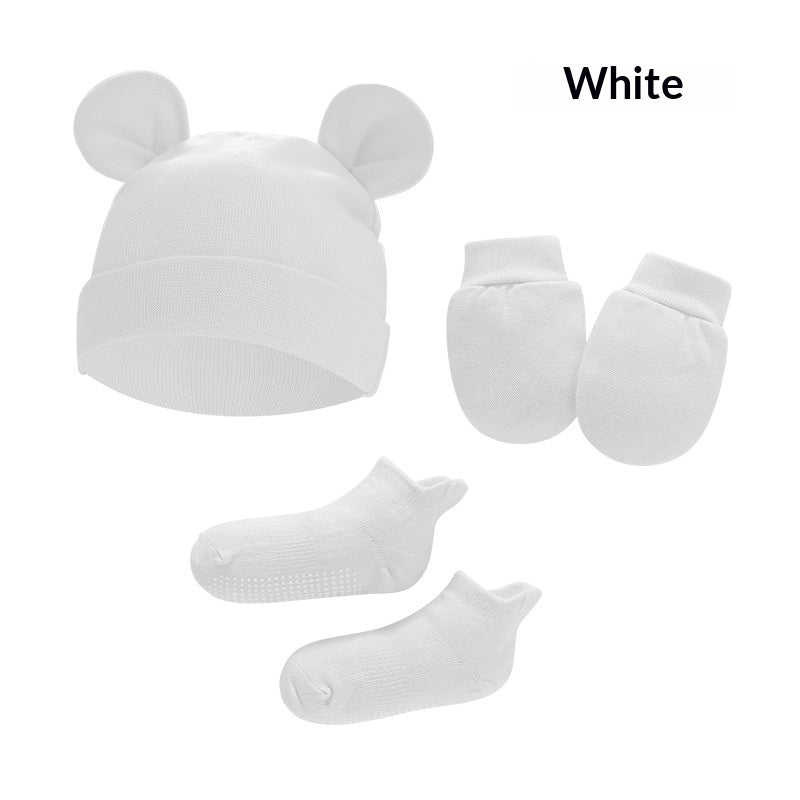 Chapeau nouveau-né Mittens et chaussettes avec des chaussures en caoutchouc