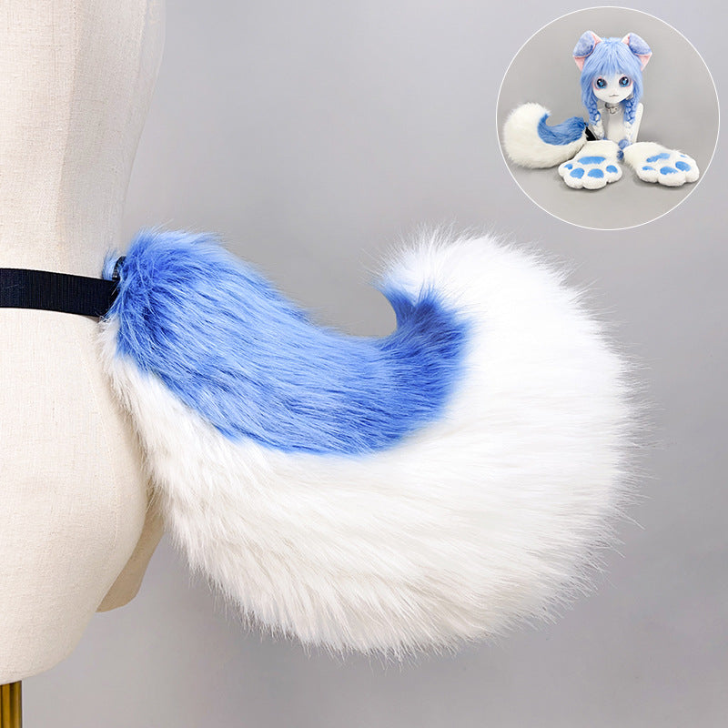 Porter un costume de tête de chien à thème canin