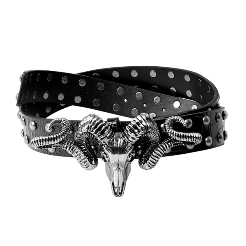 Crâne dérangé et ceinture de tête de mouton fabriquée à partir de cuir de vache à grains entiers