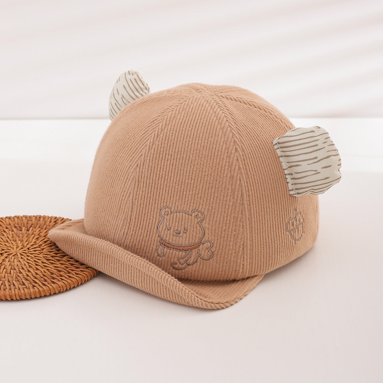 Automne Garçons et filles Ours Brodé Soft Top Short Brimmed Chapeau pour bébé Soft Corduroy Chi