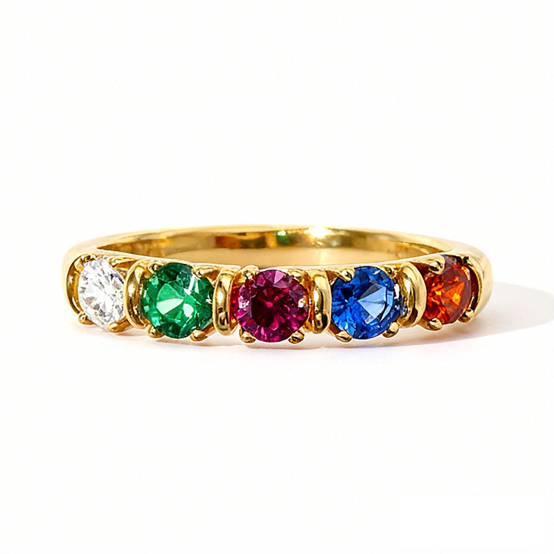 Anneau de Zircon à la mode et tendance