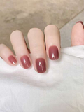 24 Stickers à ongles rectangulaires courts en couleur rouge vin