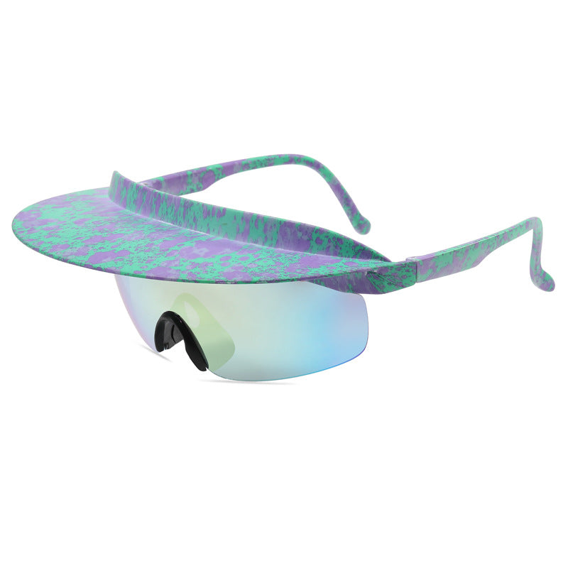 Grande cadre lunettes de vélo sont mode et coloré