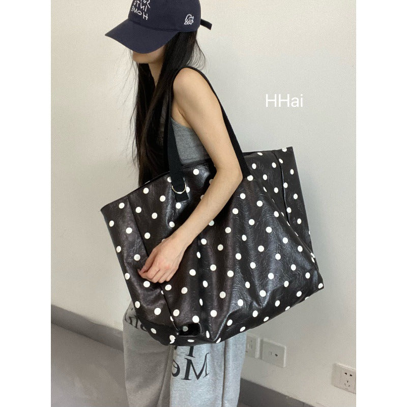 Sac à épaule polyvalent et élégant pour le voyage