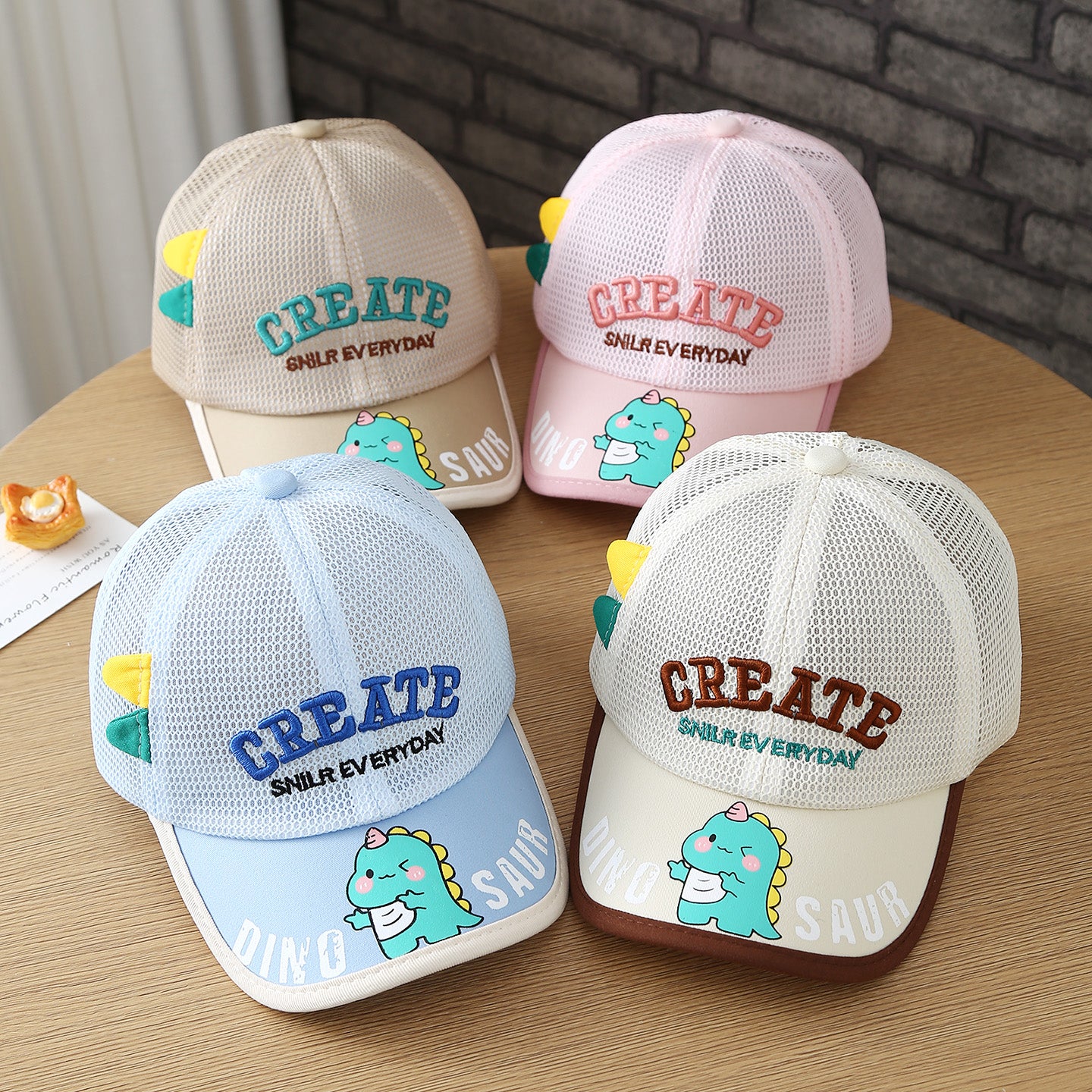 Été Imprimé vert Dinosaure Boys' and Girls' Baseball Cap avec des lettres brodées Et F