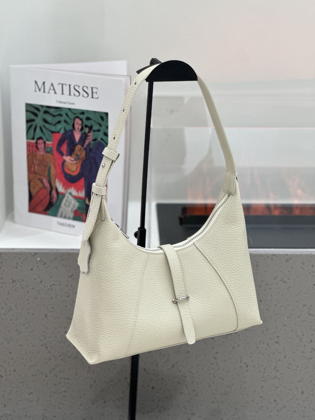 Sac en cuir de baidie pour femmes Sac de domptage en cuir de première layer Sac à épaule de style français Cres