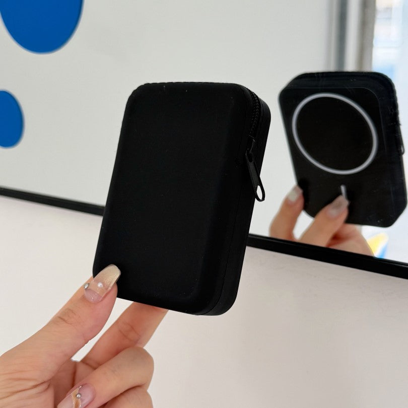 Pièce magnétique en silicone et support de carte avec poche de stockage de support
