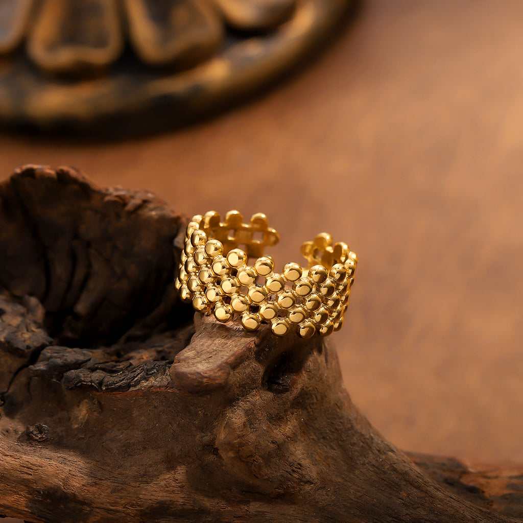 European And American Light Luxury Retro Titanium Steel Ring Gold Collection Niche Design