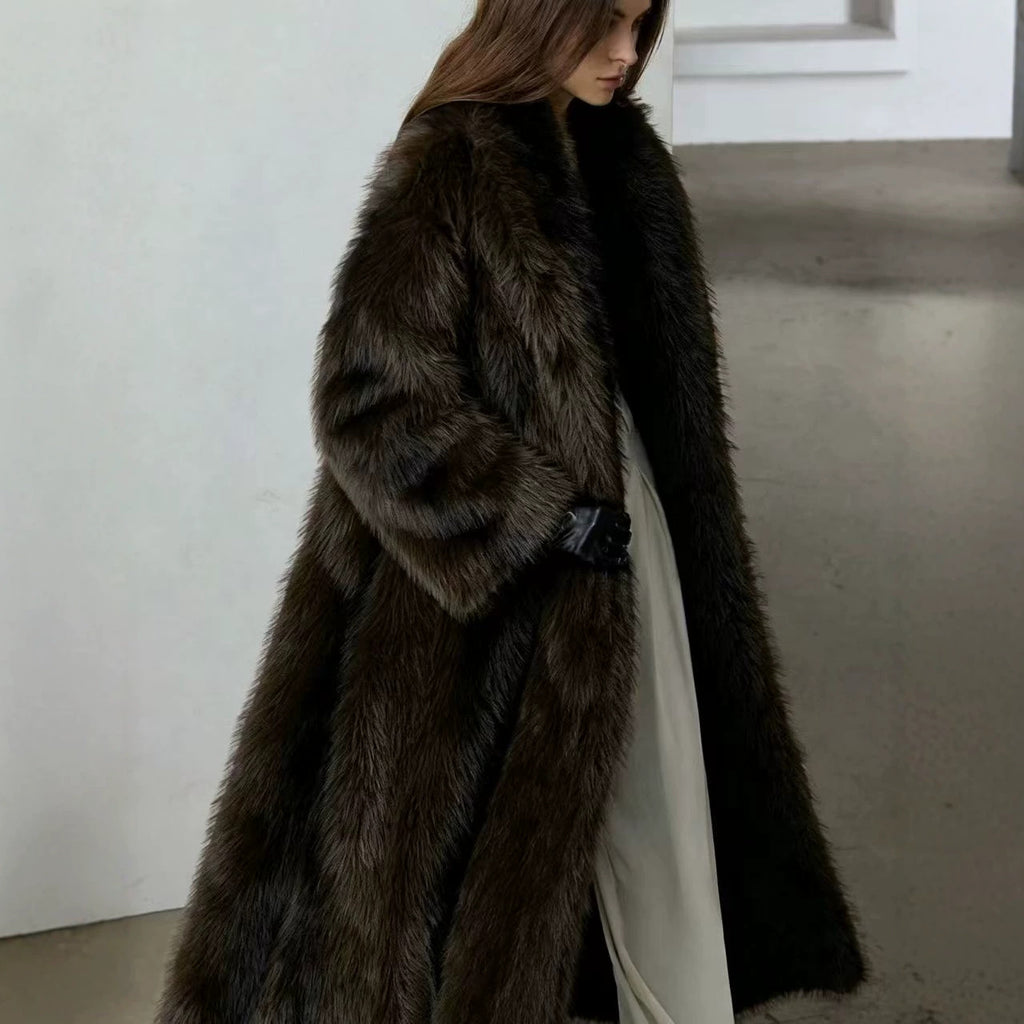 Manteau de fourrure de faux longue pour les femmes pour l'automne et l'hiver