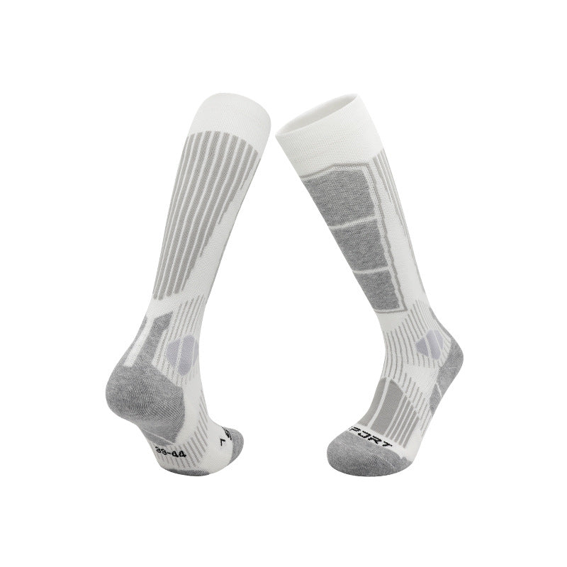 Thickness of professional ski socks in winter