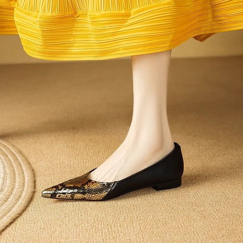 Mules de serpent confortable léger avec un orteil souple et pointu