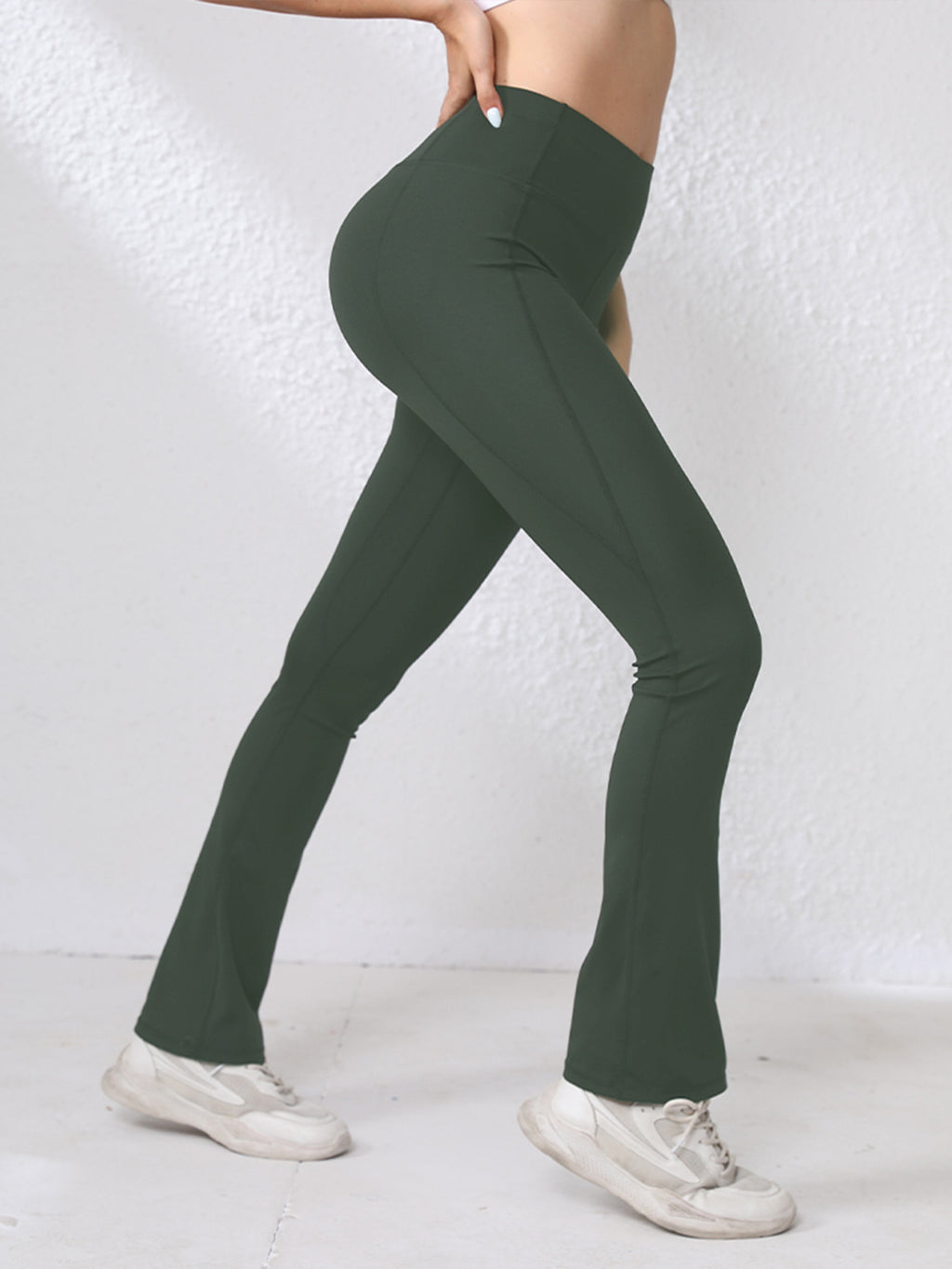 Pantalon de Yoga de style européen populaire Nude Yoga Porter des sports de plein air Sexy Solid Couleur Flared Lo