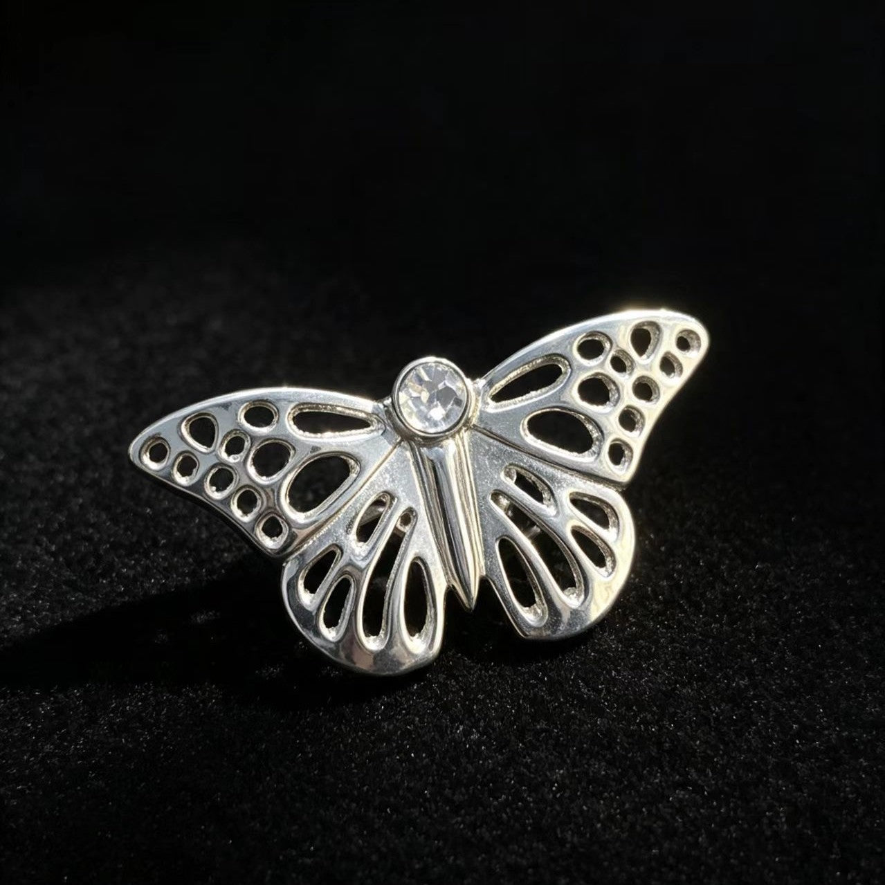 Épingle de Zircon en argent papillon