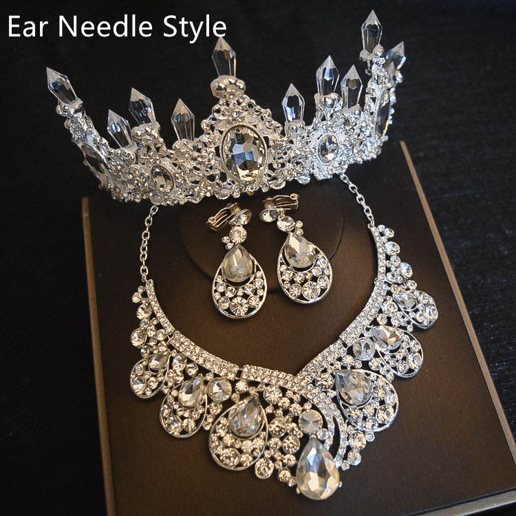 Robe de mariée Fleurs Accessoires de cheveux de mariage Accessoires Boucles d'oreilles Collier Couronne Thre