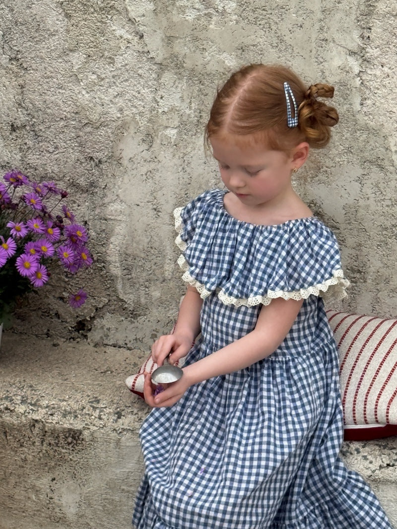Robe de coton à cou large d'été pour filles