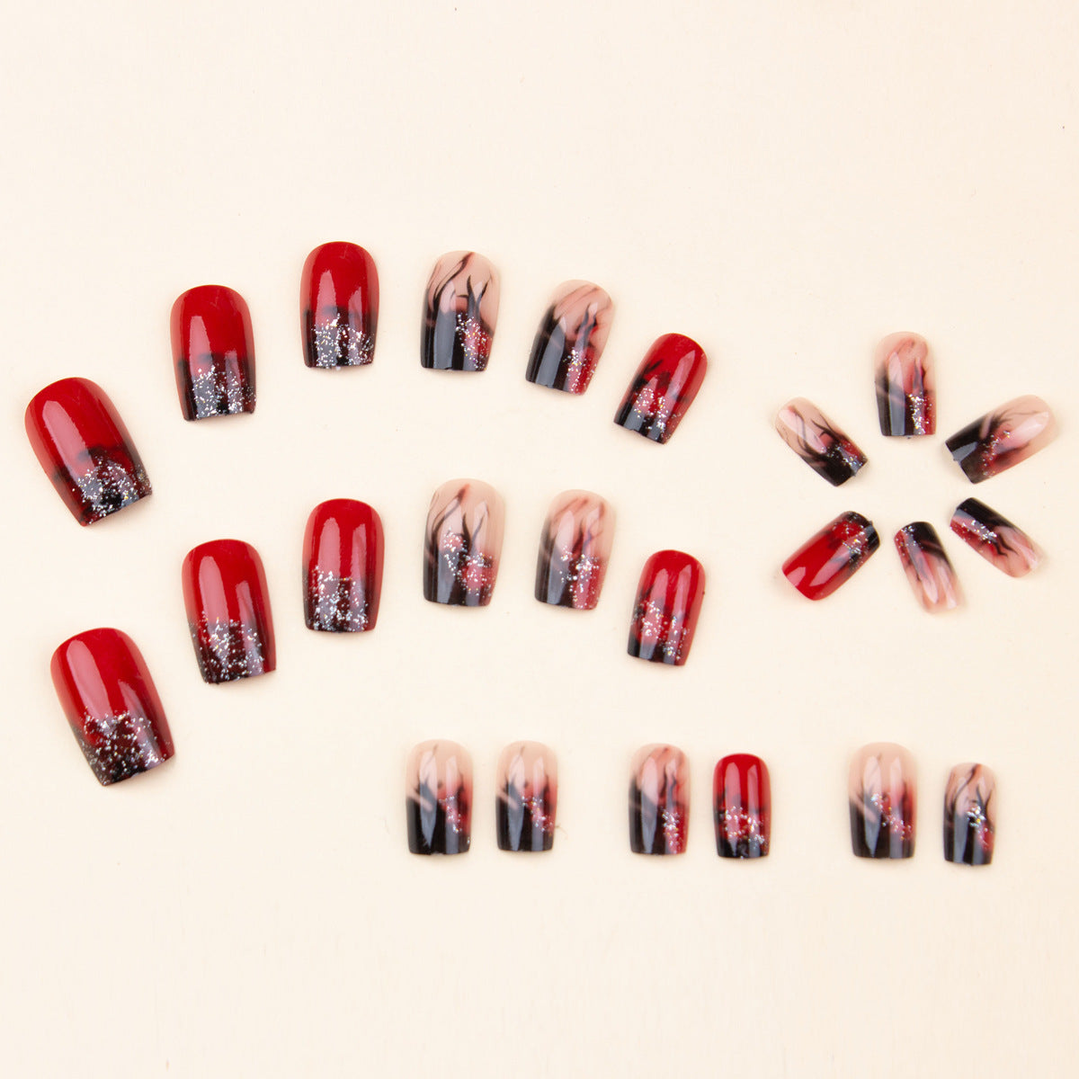 Modèle de feu de flamme coloré Faux ongles