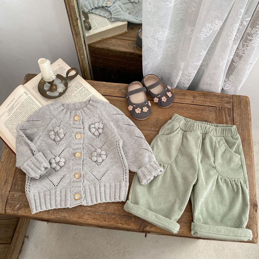 Bébé fille Hollow dehors main crochet boule tricotée Sweater manteau tout-appariement