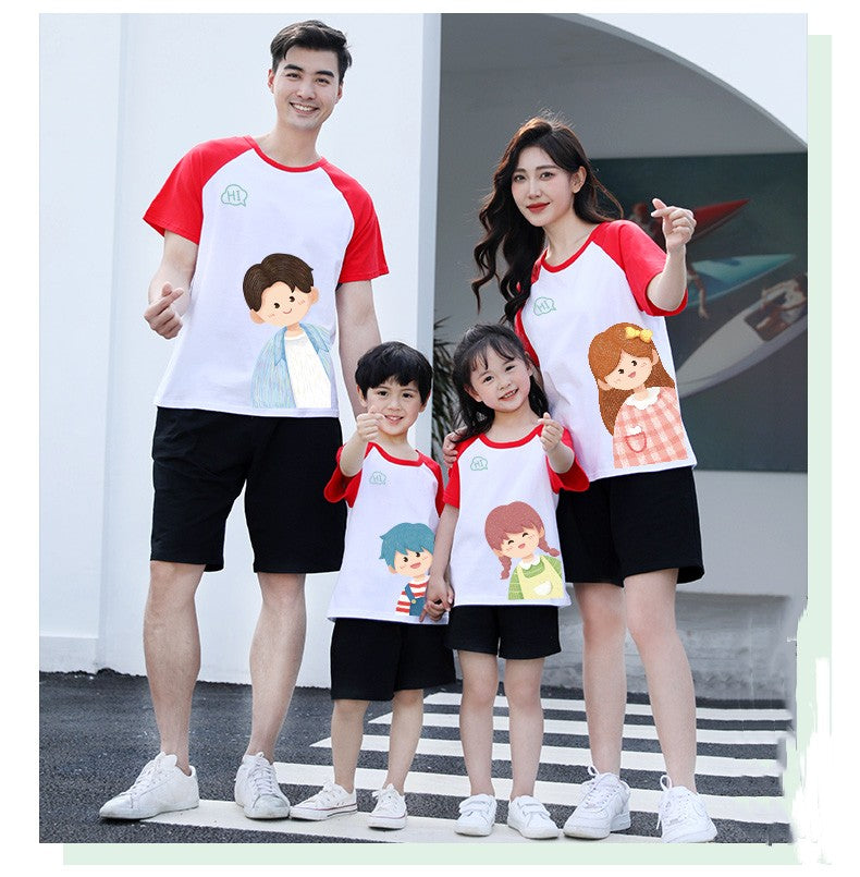 Un T-shirt à manches courtes en coton trois ou quatre