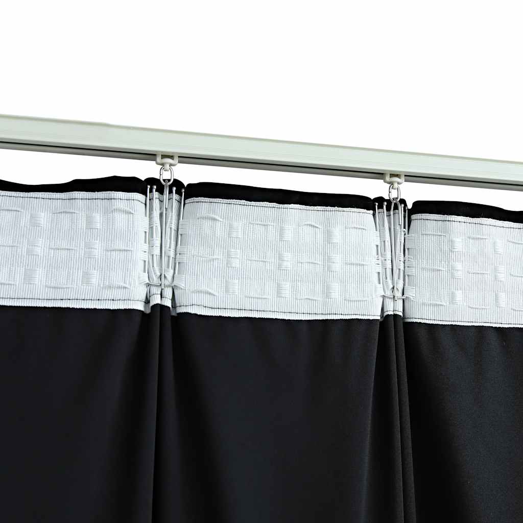 Rideaux noir avec crochets