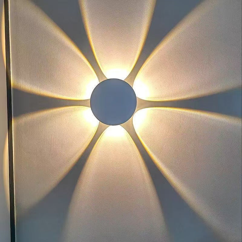 Lampe à détecteur de mouvement en forme de fleur