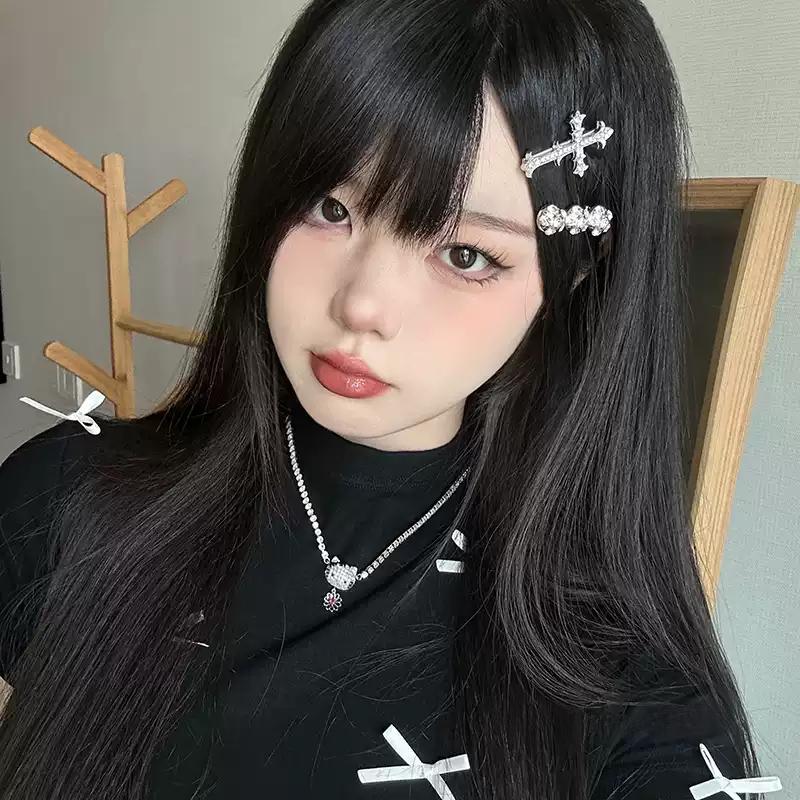 Clip de cheveux en cristal doux et Edgy Cross-flower