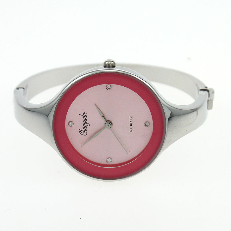 Mode Casual femmes Quartz bracelet en acier inoxydable montre