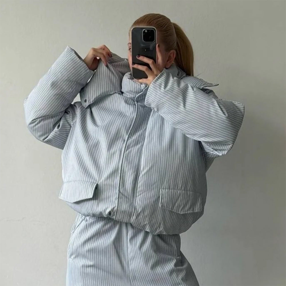 Élégant manteau délabré avec des imprimés rayés et à pois