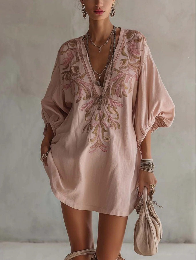 Robe à col V profond à imprimé floral avec un petit motif herbacé