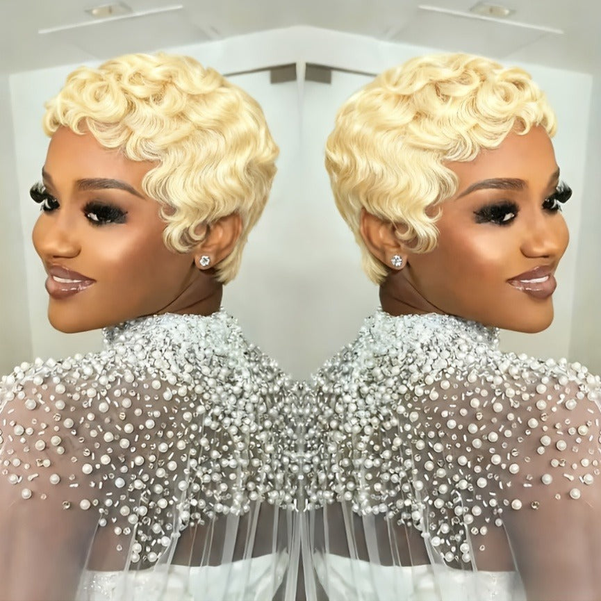 Blonde Curly Pixie coupé avec les cheveux humains vague