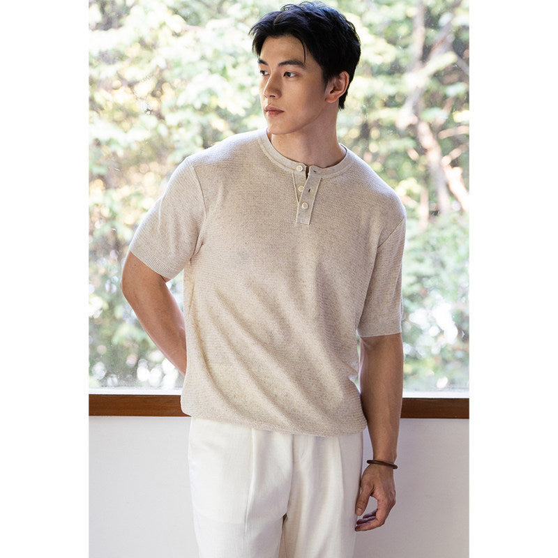 Top en tricot à manches courtes pour hommes avec une demi-plaquette