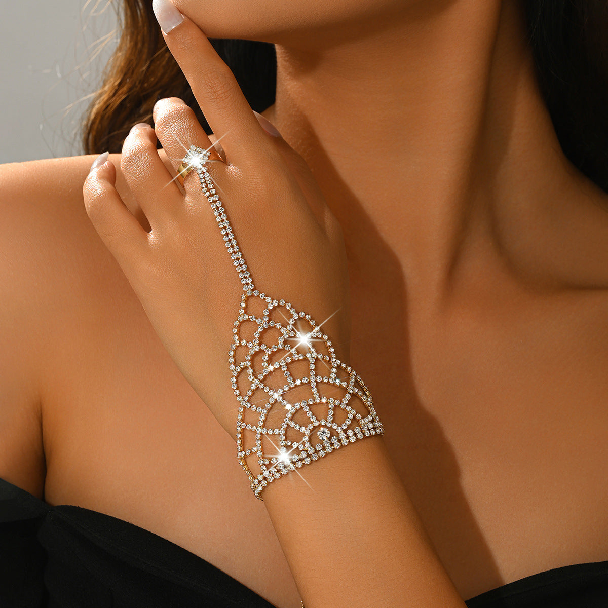 Femme Eventail Hollow CZ Slave Chaîne à main bracelet