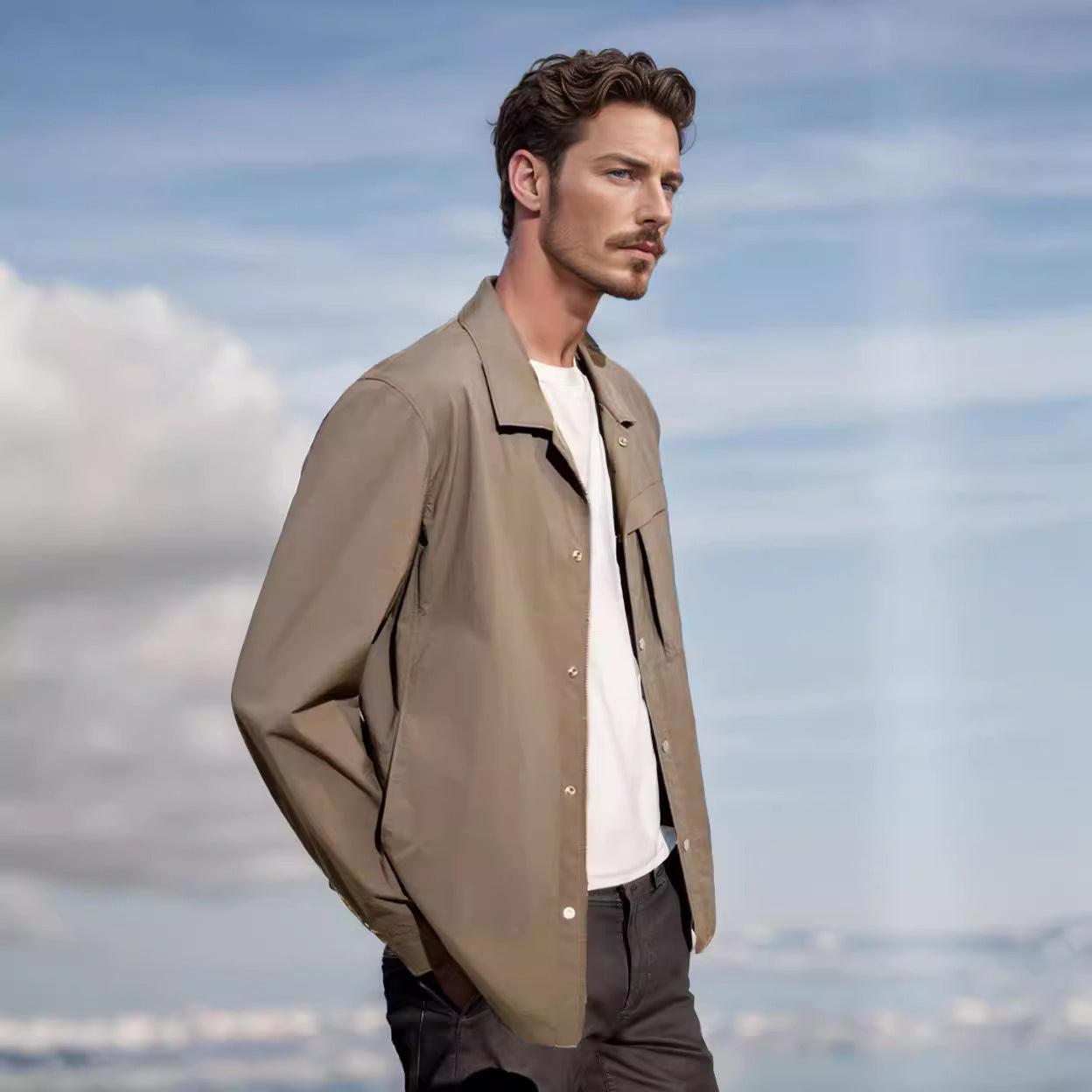 Veste de style Workwear de couleur solide avec de grandes poches pour un magasin