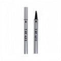Étanche en peluche multi-effets Et un crayon pour sourcils