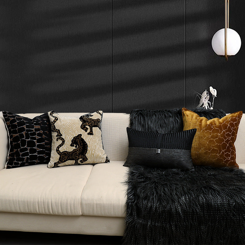 Chambre d'échantillons haut de gamme Meublé doux Coussin pointu et oreiller lancer