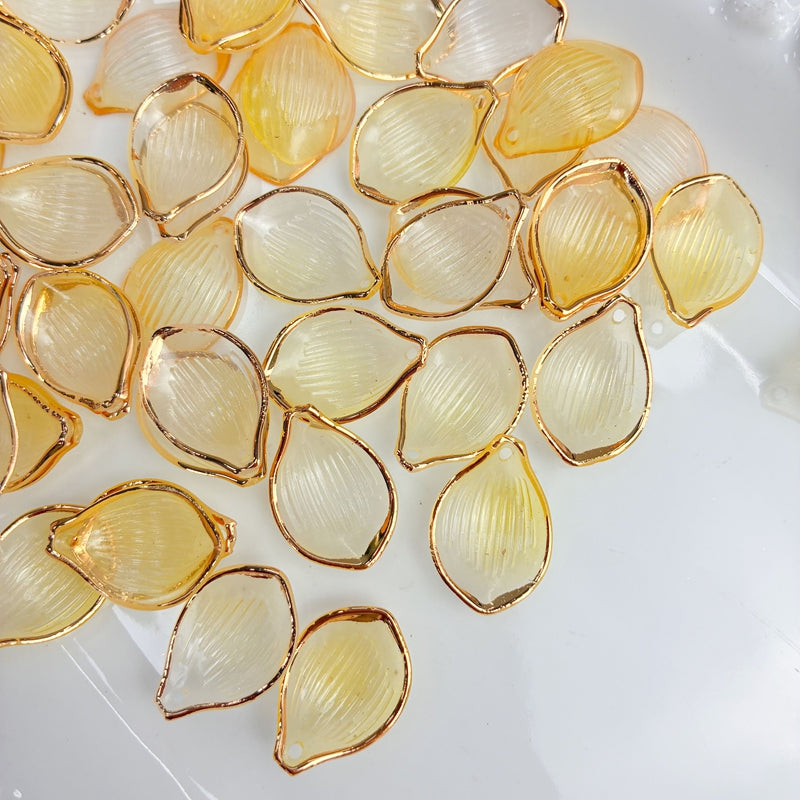 Charms de feuille en acrylique translucide à deux tons
