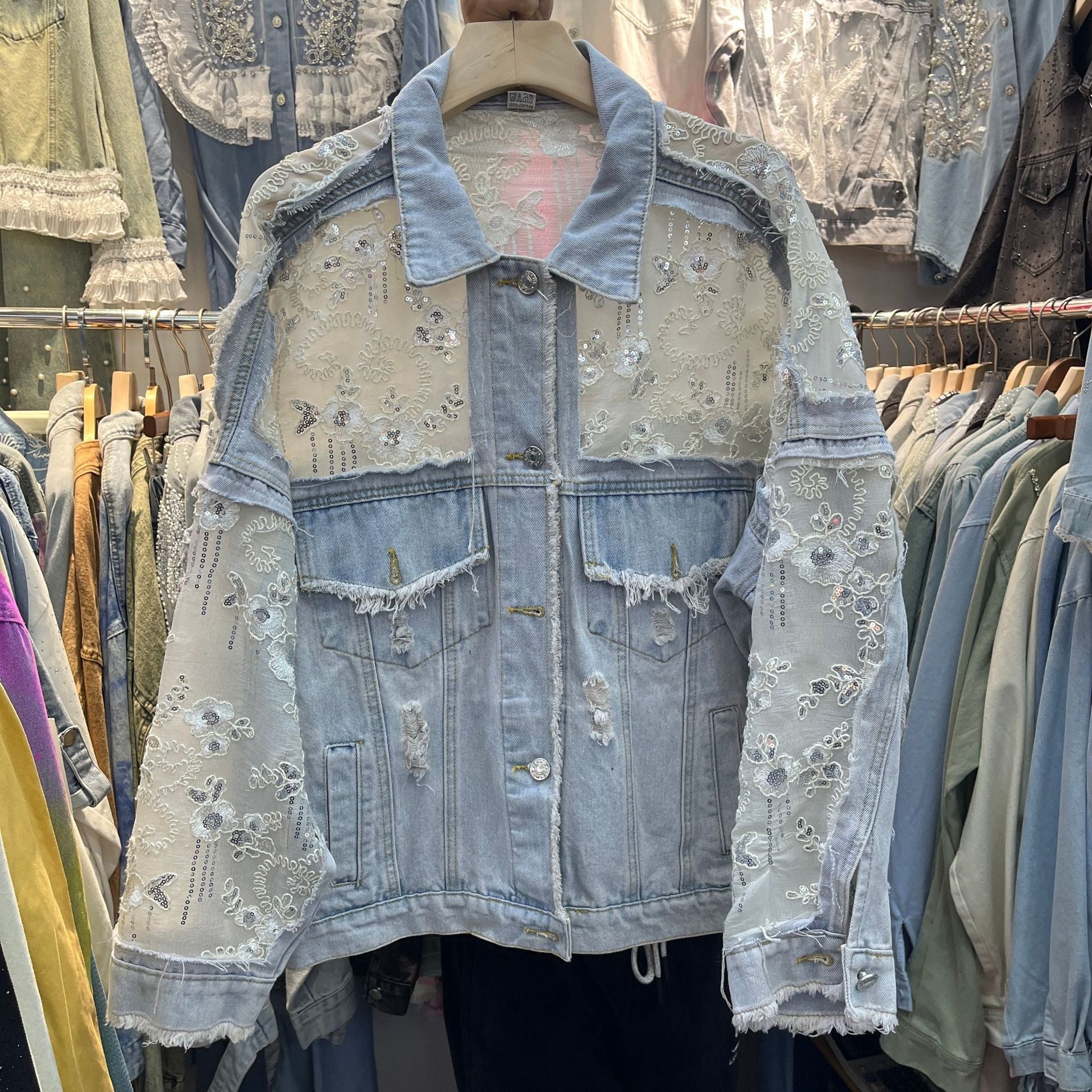 Veste de denim pour femmes brodée en mailles de couleur pailletée
