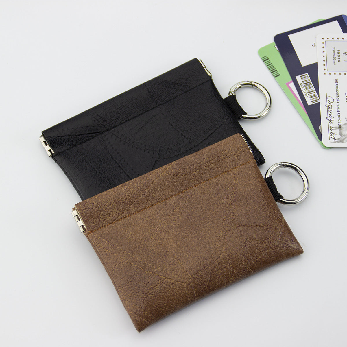 Porte-clés universel en cuir artificiel Petit Holster