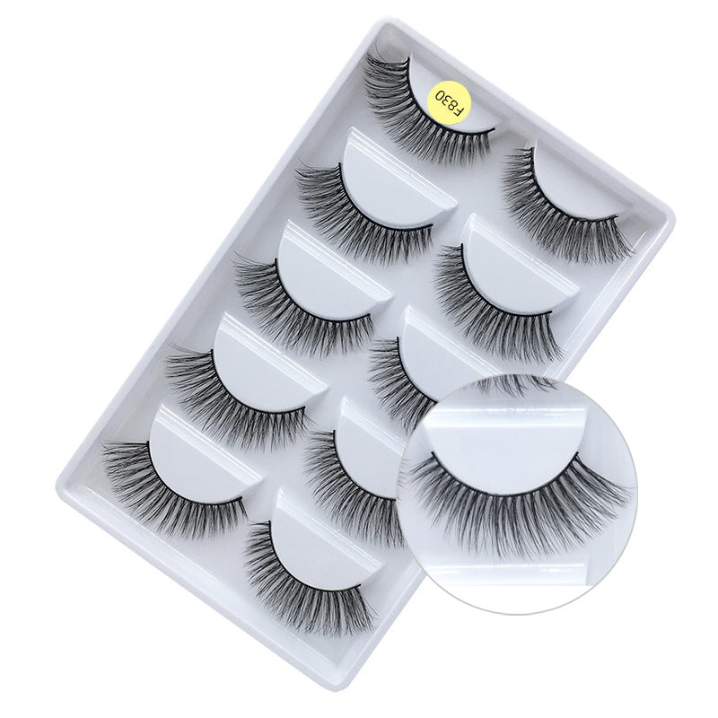 Cils synthétiques volumineux naturellement courbés