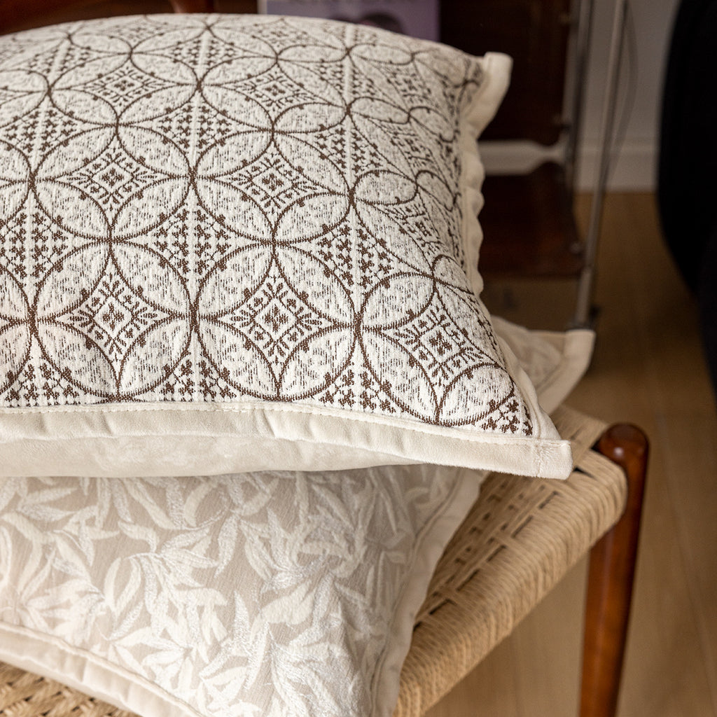 Revêtement de coussin de canapé sophisticé retro à style crémeux